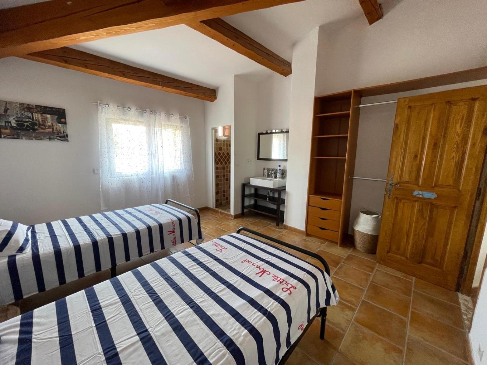 La Casa Bella Aparthotel Gignac-la-Nerthe Kültér fotó