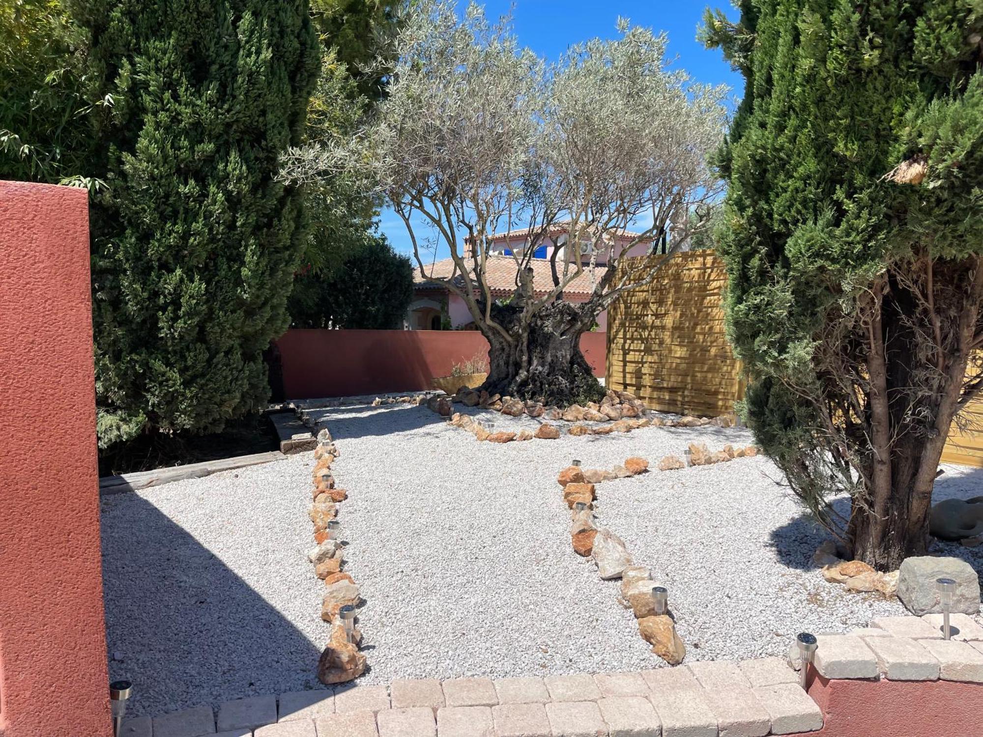 La Casa Bella Aparthotel Gignac-la-Nerthe Kültér fotó