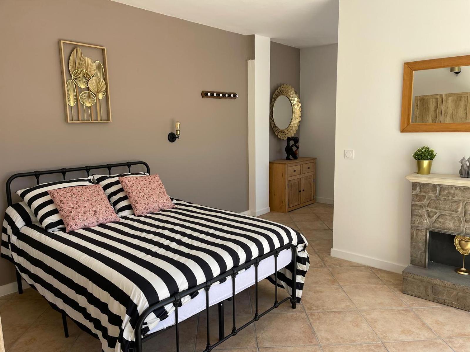 La Casa Bella Aparthotel Gignac-la-Nerthe Kültér fotó