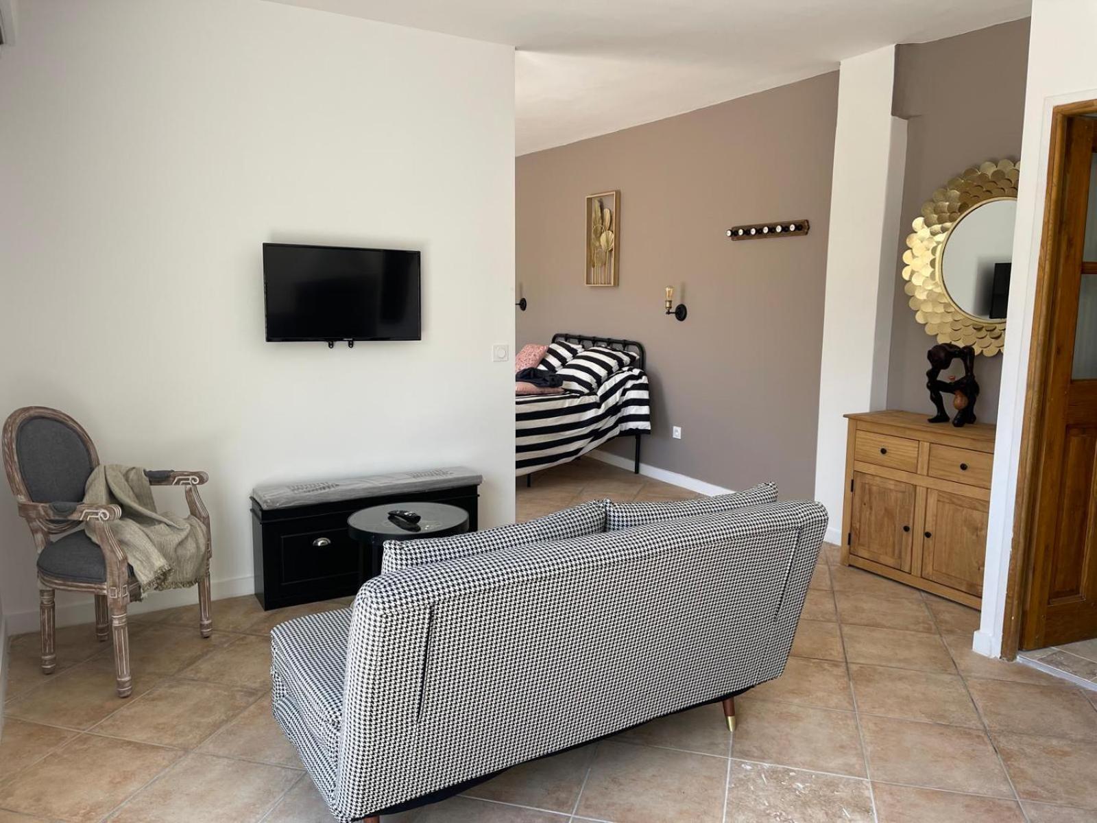 La Casa Bella Aparthotel Gignac-la-Nerthe Kültér fotó