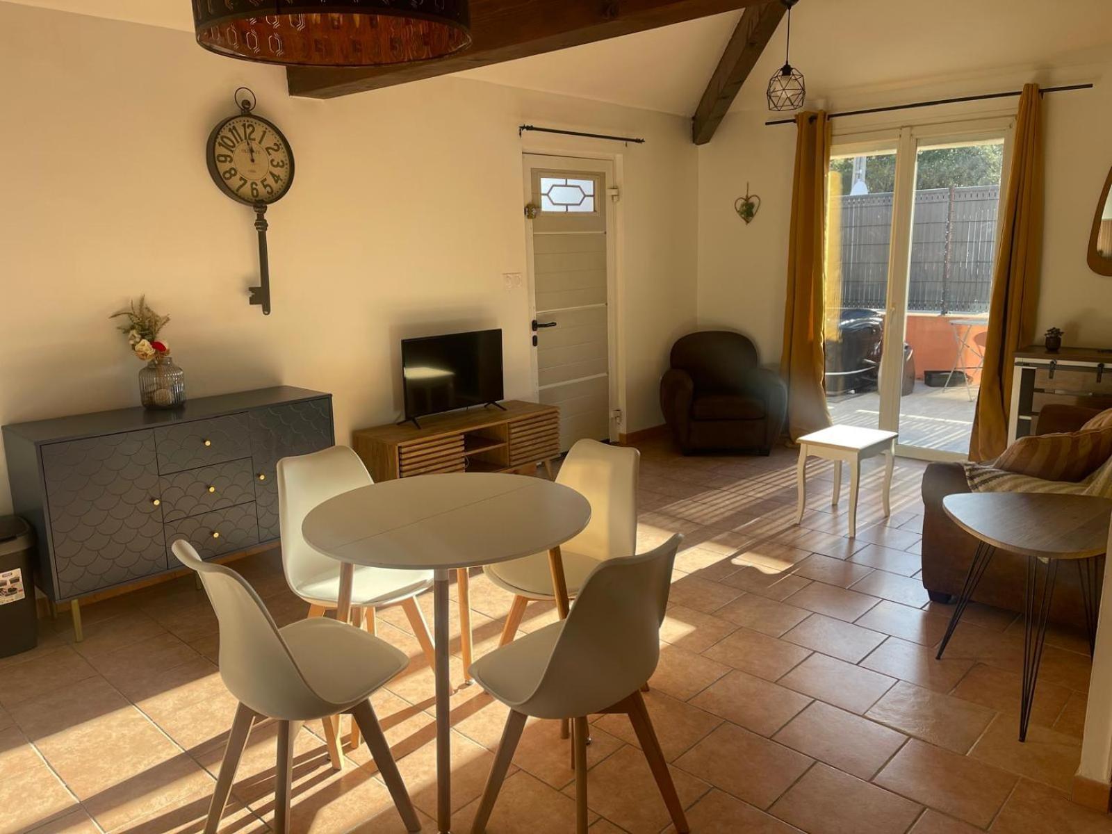 La Casa Bella Aparthotel Gignac-la-Nerthe Kültér fotó